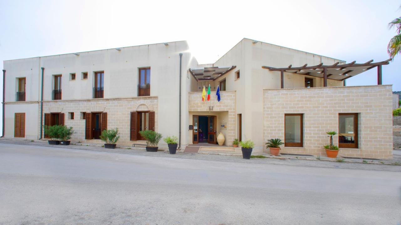 Insula Hotel Favignana Exteriör bild