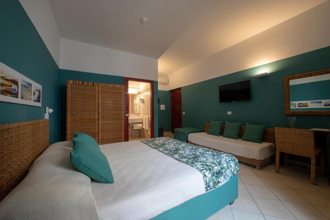 Insula Hotel Favignana Exteriör bild