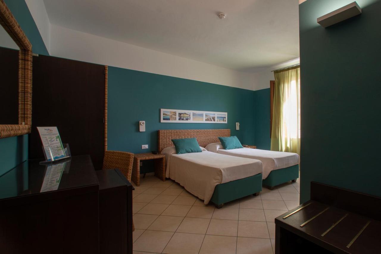 Insula Hotel Favignana Exteriör bild